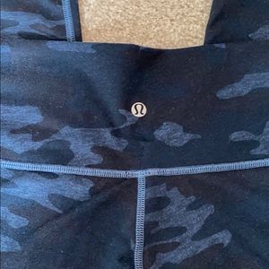 Lululemon Athletica leggings size 4